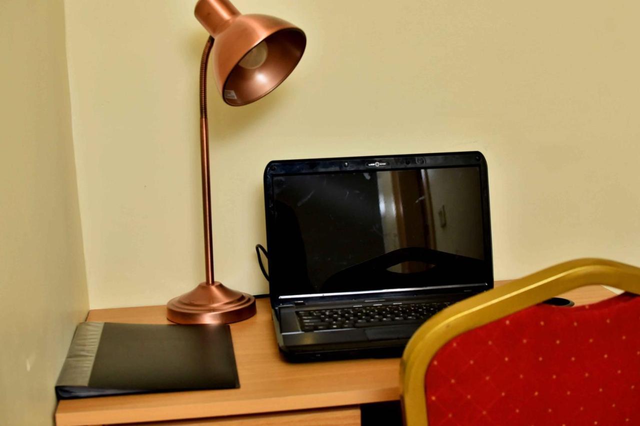 Kandiz Queendom Nairobi Extérieur photo